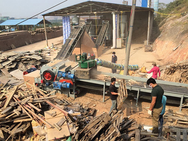 河北石家莊模板破碎機現(xiàn)場